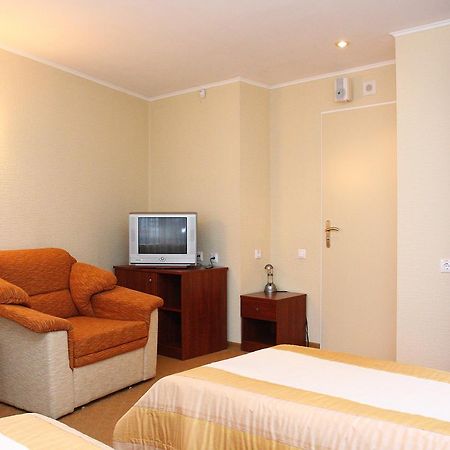 Slavinasport Hotel Zhlobin Екстериор снимка