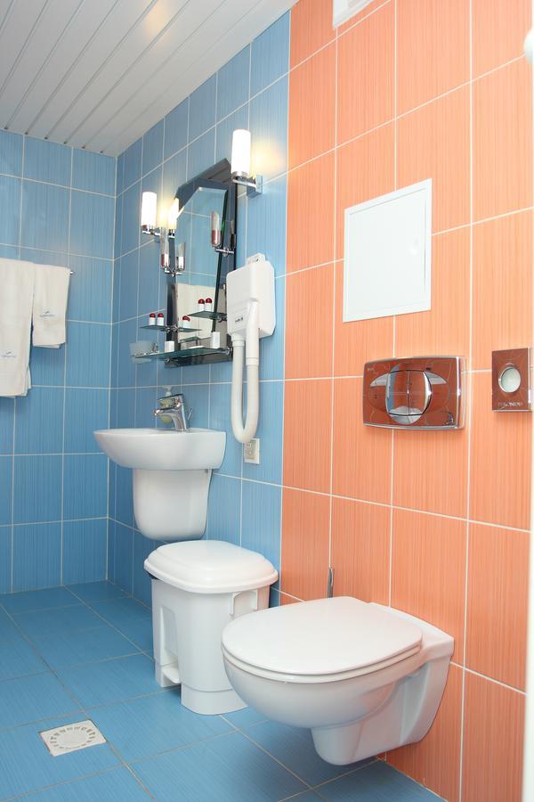 Slavinasport Hotel Zhlobin Екстериор снимка