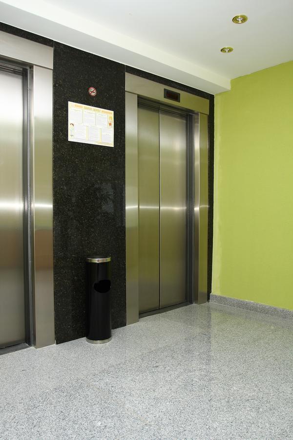 Slavinasport Hotel Zhlobin Екстериор снимка