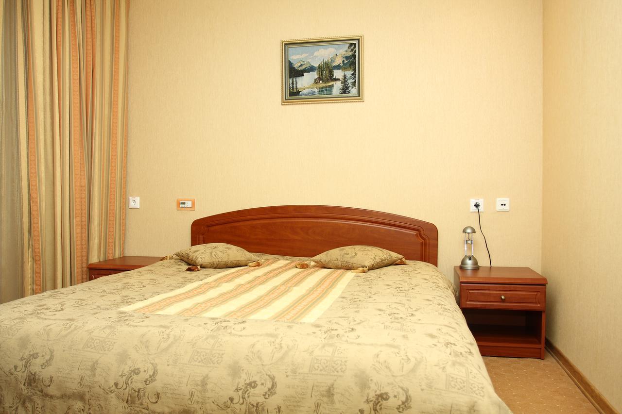 Slavinasport Hotel Zhlobin Екстериор снимка