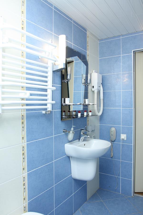 Slavinasport Hotel Zhlobin Екстериор снимка