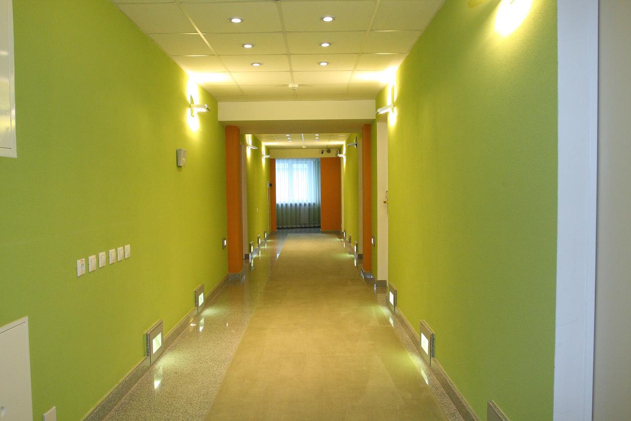 Slavinasport Hotel Zhlobin Екстериор снимка