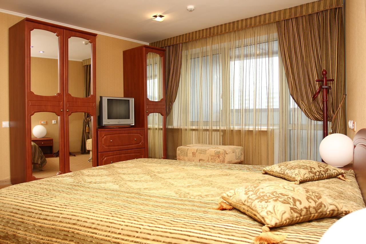 Slavinasport Hotel Zhlobin Екстериор снимка