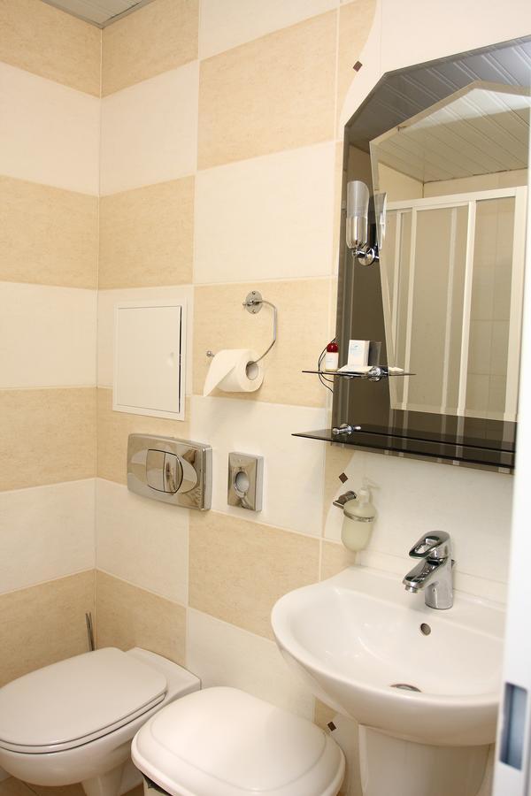 Slavinasport Hotel Zhlobin Екстериор снимка