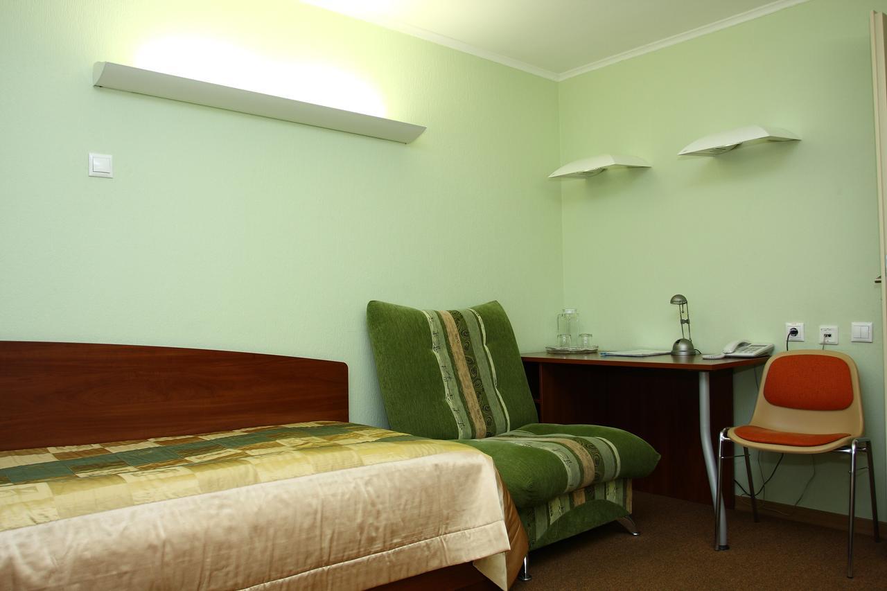 Slavinasport Hotel Zhlobin Екстериор снимка