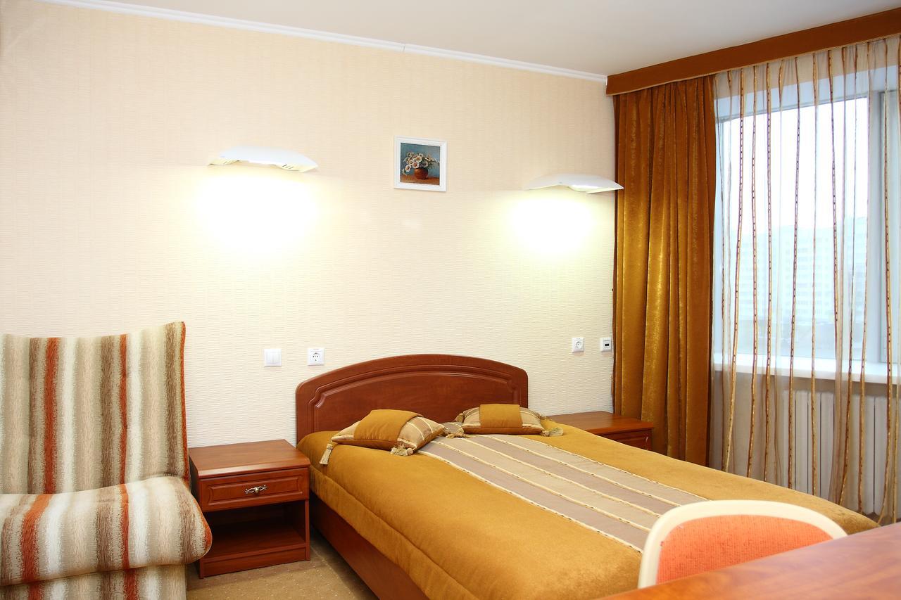 Slavinasport Hotel Zhlobin Екстериор снимка
